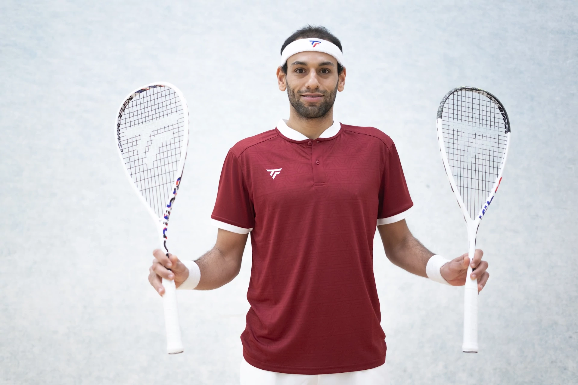 Mohamed el Shorbagy az új Tecnifibre X-Top v2 széria fallabdaütőivel.